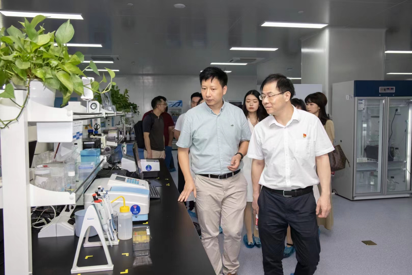 湖北欧美同学会领导及青年委员会委员莅临博百欧参观指导